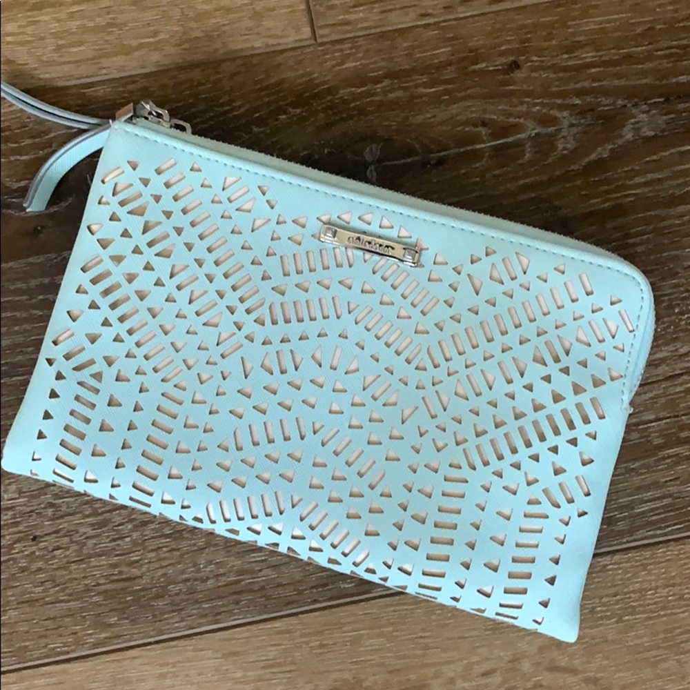 EUC Stella & Dot mint green clutch